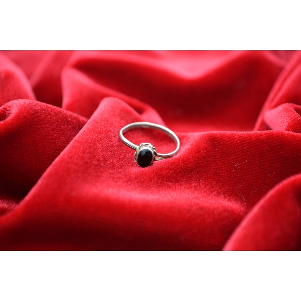 925 Sterling Silver Black Onyx Ring Women's Size 4 Fine Jewelry Gift
